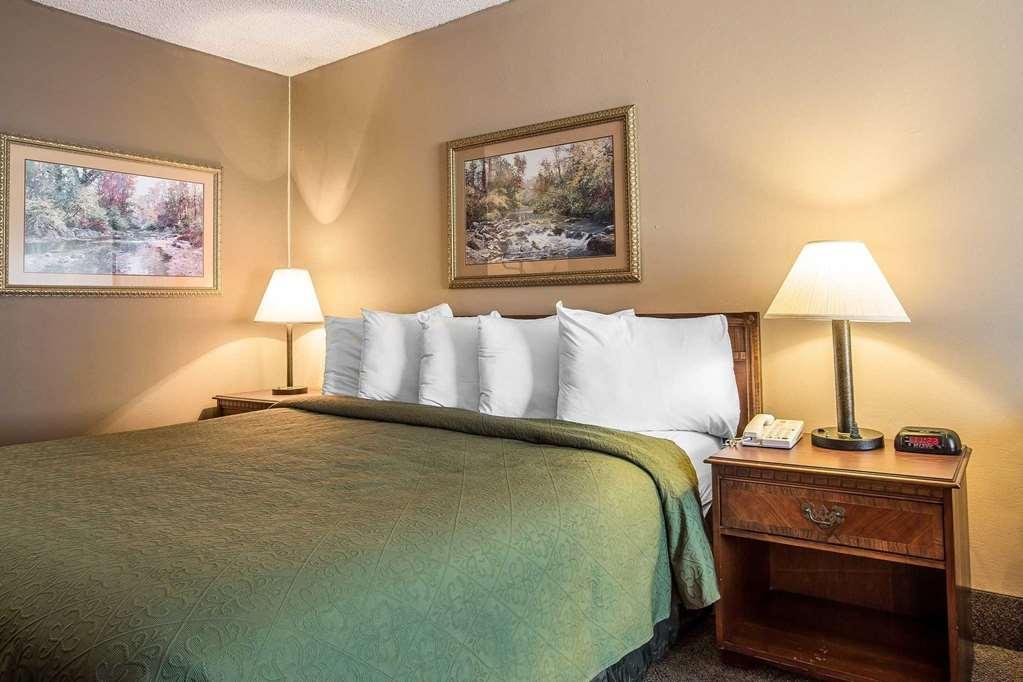 Quality Inn & Suites Mt Chalet Clayton Oda fotoğraf